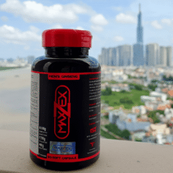Lọ Maxzex chính hãng Nga đặt trước khung cảnh thành phố hiện đại - Nhà thuốc Trung Thắng