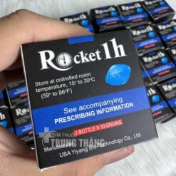 Cận cảnh vỏ hộp Rocket 1H chính hãng Mỹ với thông tin in rõ nét trên tay - Nhà thuốc Trung Thắng