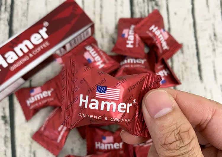 Cách ngậm kẹo Hamer đúng chuẩn — đặt viên dưới lưỡi tan từ từ