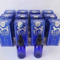 Nhiều hộp và chai Blue Wizard chính hãng Tây Ban Nha màu xanh xếp cạnh nhau - Nhà thuốc Trung Thắng