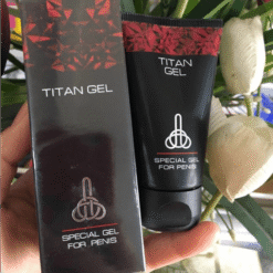 Titan Gel Đỏ chính hãng Nga - hộp và tuýp gel trên tay - Nhà thuốc Trung Thắng